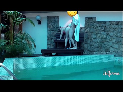 ❤️ Chef inviterer stuepige til poolen, men kunne ikke modstå en hot ️ Porno at da.milfnut-net.ru ☑